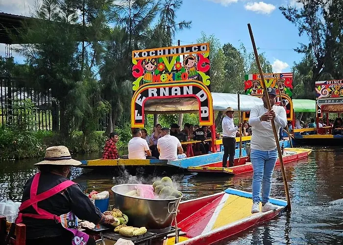 Trajinerasnativitasadventuretours Botel *